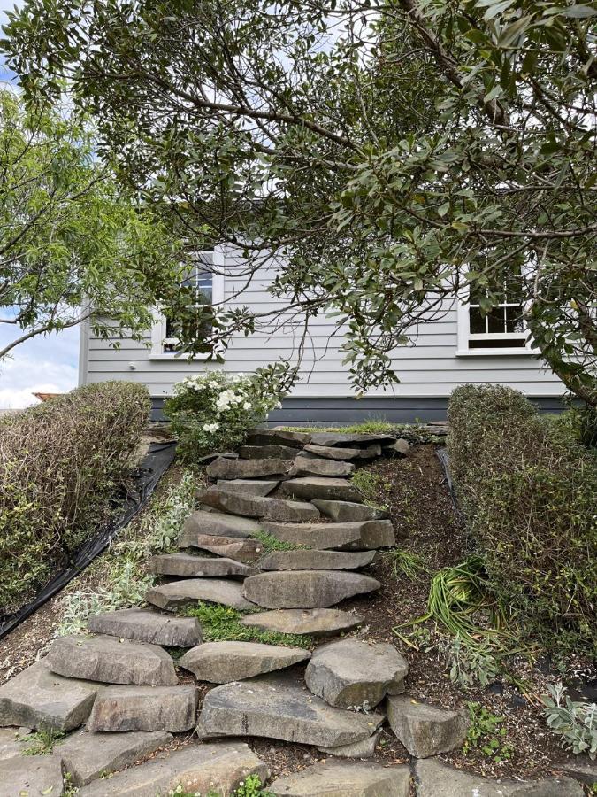 Cottage By The Sea Raglan Exterior photo
